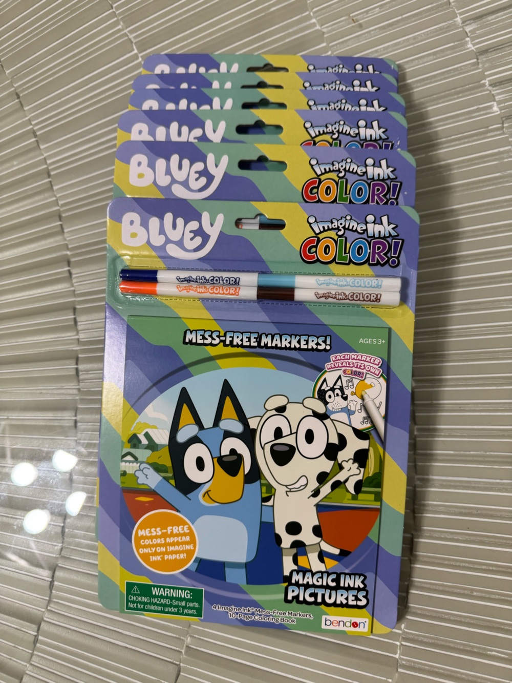 6 pack Bluey Magic Ink Pictures Mess-Free Markers - Blue